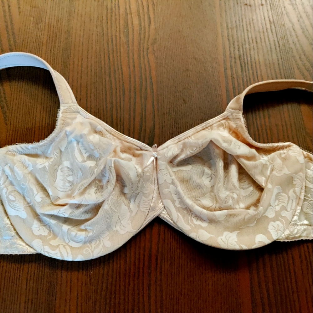 GUC Wacoal 40DD underwire bra, no padding, floral lace mesh on top VERY COMF…